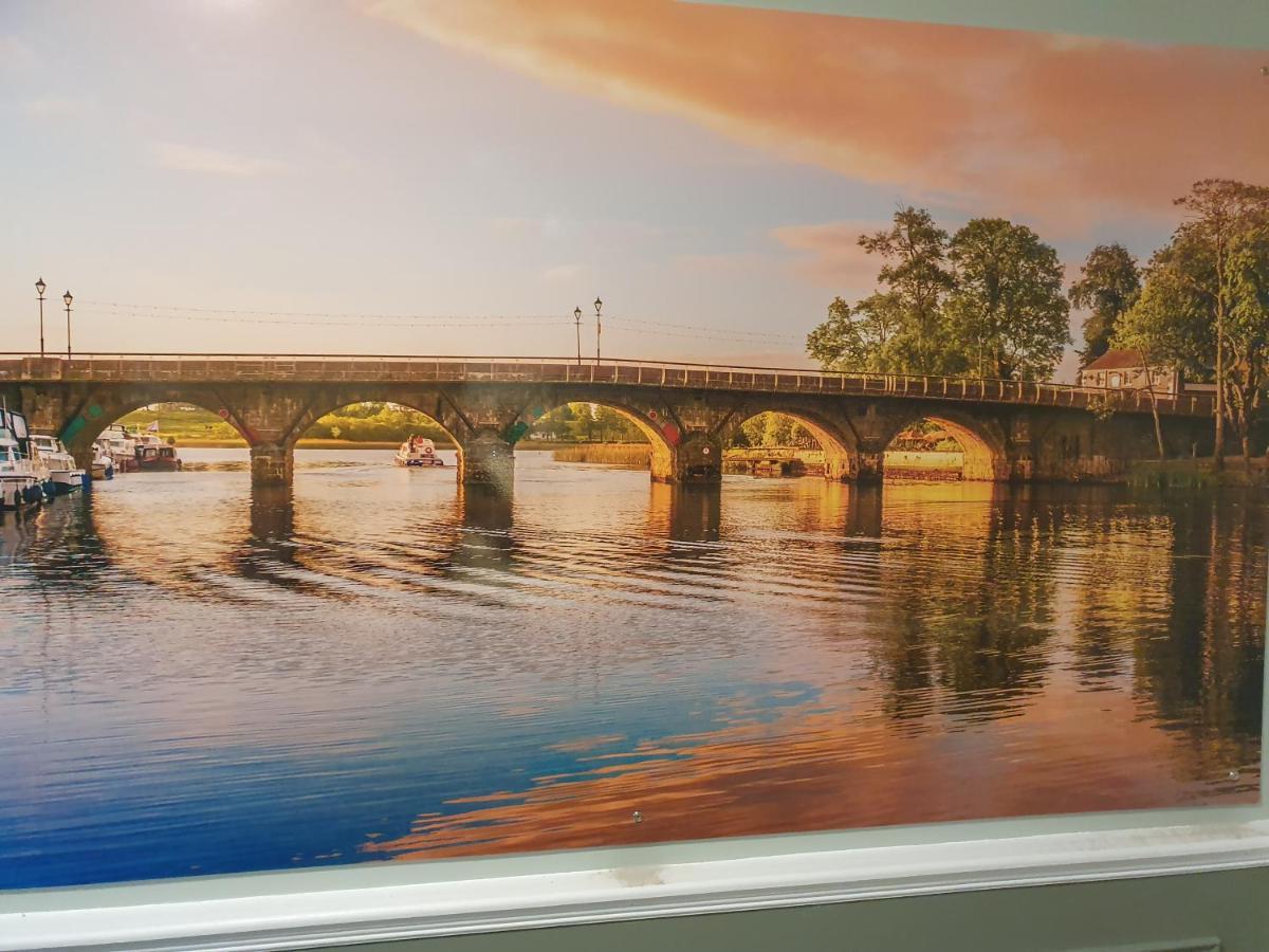 Carrick on Shannon Shannon Bridge House מראה חיצוני תמונה